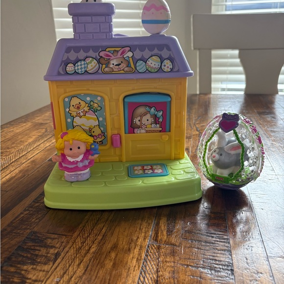 Fisher-Price Little People Surprise Easter Cottage Kids Toy Vintage With Figures - Picture 1 of 10